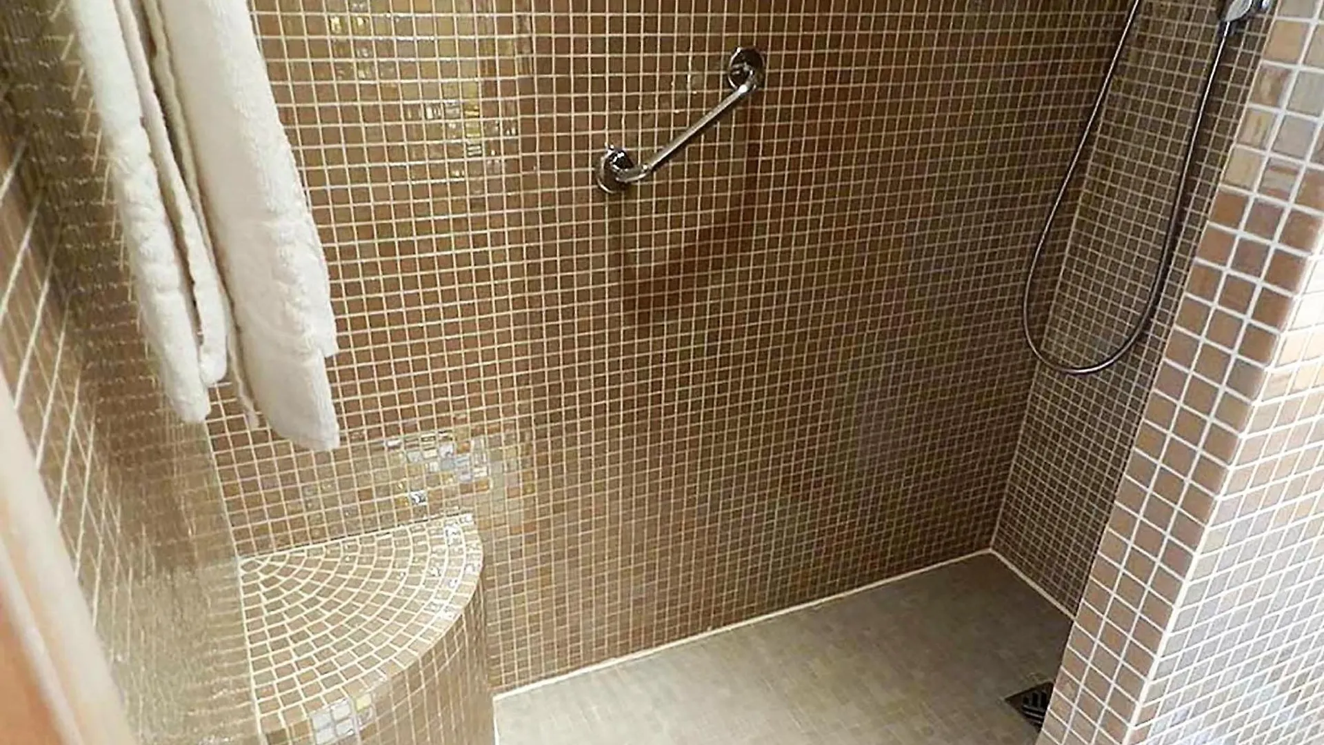Grand Hotel Moriaz Le Lavandou