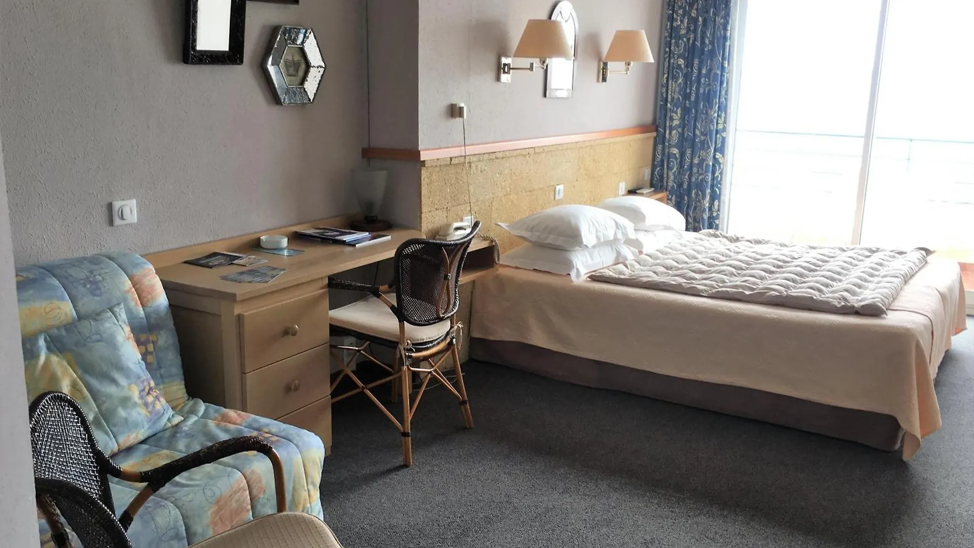 Grand Hotel Moriaz Le Lavandou 3*,