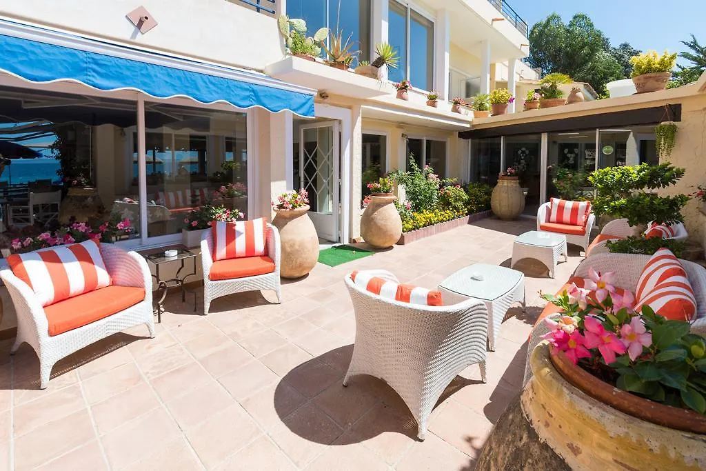 Grand Hotel Moriaz Le Lavandou 3*,